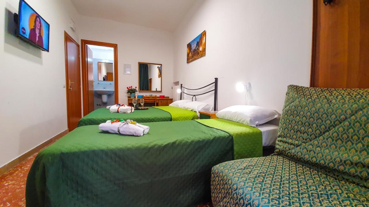 فندق A Casa Simpatia - A Richiesta Parcheggio Gratuito ! روما المظهر الخارجي الصورة