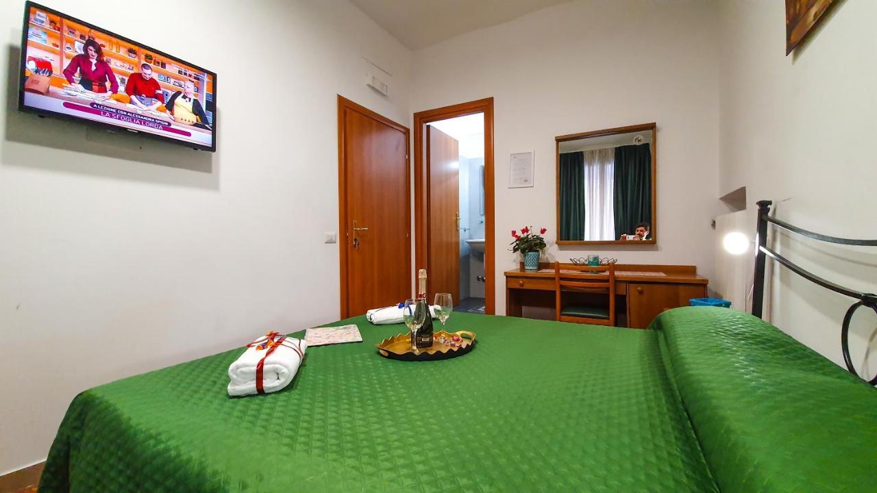 فندق A Casa Simpatia - A Richiesta Parcheggio Gratuito ! روما المظهر الخارجي الصورة